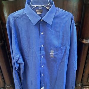 New with tags men’s button down